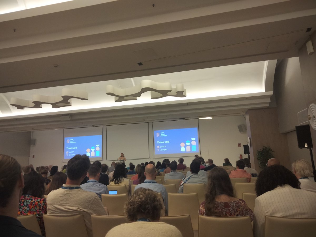 SabaterMarc's tweet photo. Aprenen a la Conferència europea de gestors de transferència.@astp4kt @UdGRecerca https://t.co/sno7AVwuUC