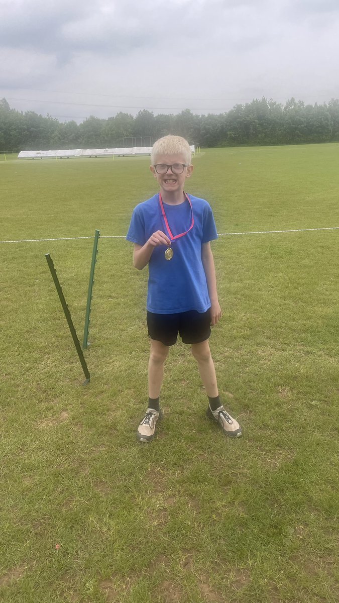 🔔Proud moment alert 🔔 

Congratulations to charlie winning his first cross country race on Tuesday, to be crowned South Gloucestershire Cross Country Champion for Year 5. 

What an huge achievement, Well done Charlie, more is still to come, watch this space!