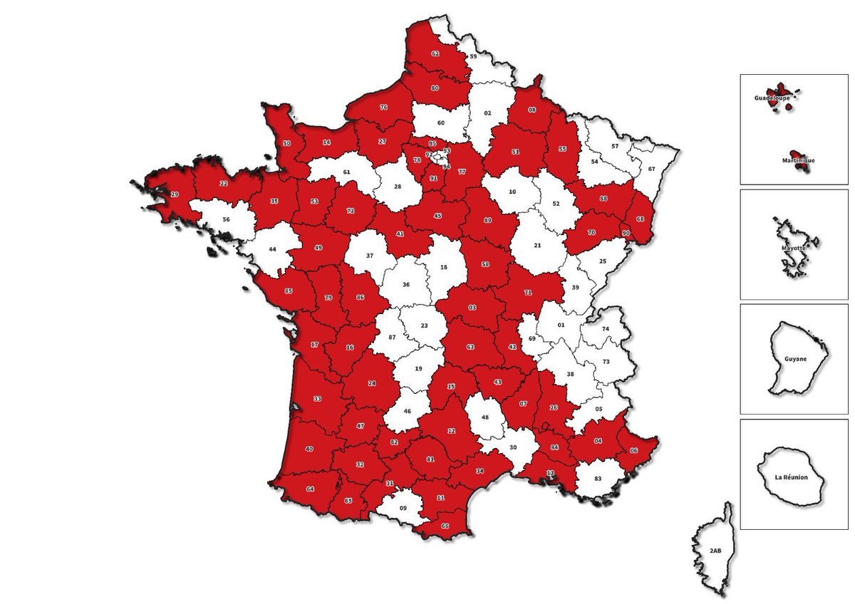 SDIS62's tweet photo. Le service communication du @SDIS62 participe aux rencontres des responsables com' des SDIS de France organisés cette année à @Mairie_Niort dans les @DeuxSevres. Deux jours de conférences et d'ateliers riches en échanges. #Rescom2024 @SDIS79 https://t.co/5kLfvf1pXB