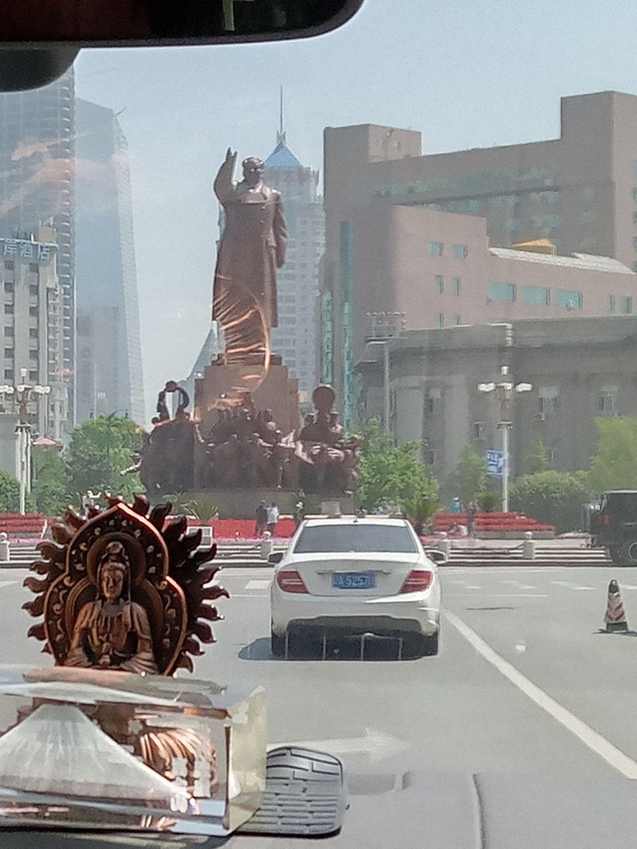 Even though they put up big statues of Chairman Mao, many people in China choose the Buddha. 🤡🤡🤡