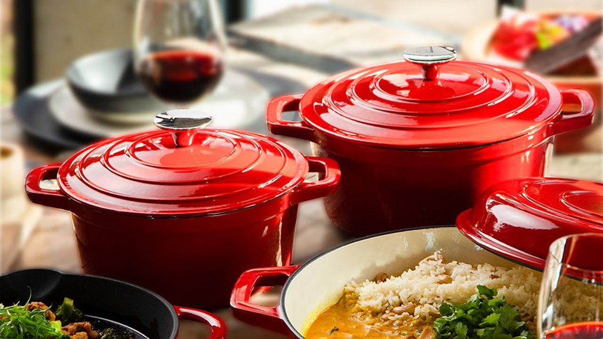Elevate your cooking with our aluminum die-cast soup pots! 🍲✨ Enjoy even heat distribution, exceptional durability, and non-stick perfection for all your soups, stews, and sauces. Perfect for every home chef! #CookingEssentials #DieCastAluminum #SoupPots #Kitchenware