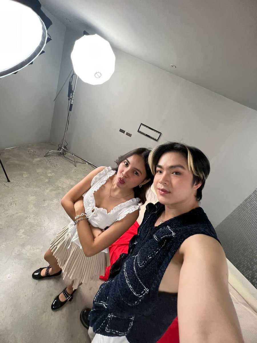 republicasiadot's tweet photo. Sneak peek with @vxonofficial! Stay tuned sa pasabog namin! #RASpotlight #VXON https://t.co/exyxBJ1esb