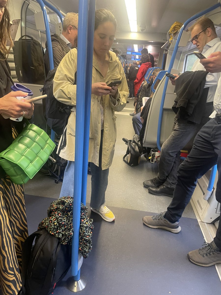 <a href="/TLRailUK/">Thameslink</a> another terrible journey on Thameslink 
Train full to the gunnels of customers standing having bought expensive tickets. While we pay for 2 high vis folks to patrol an unnecessary empty 1st class coach