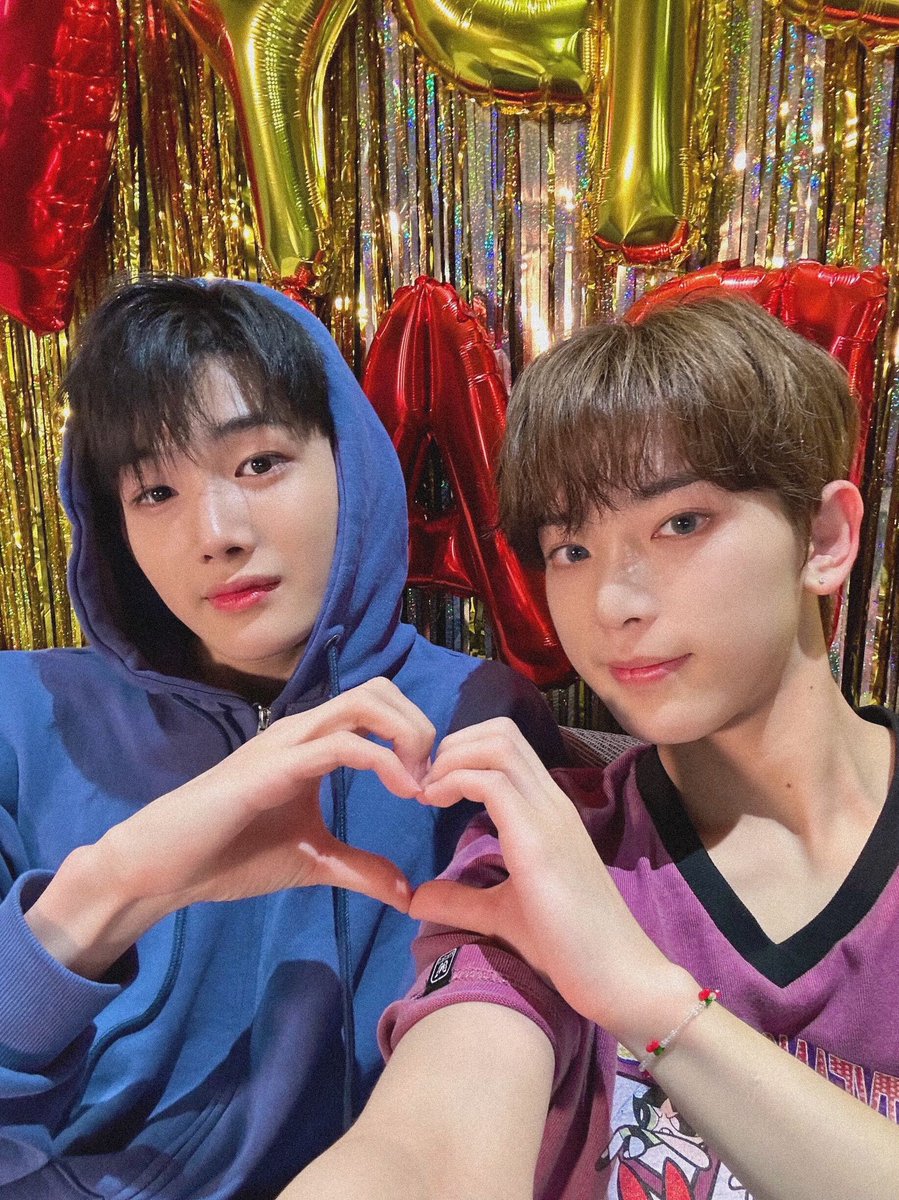 죠아즈는 삭제하고,건들지마라
이건우리의사랑이다.
......
...........