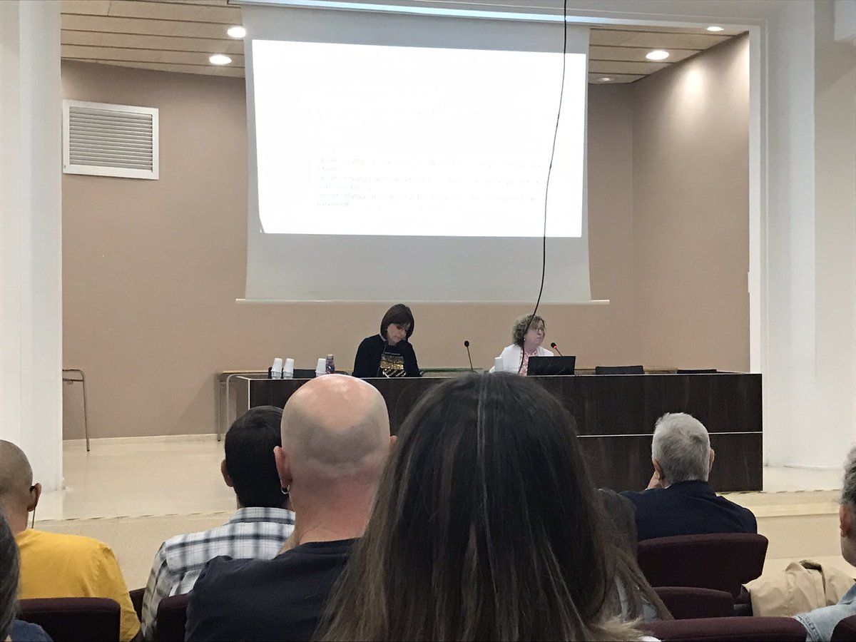 Ins_martamata's tweet photo. Assistim a la jornada de bones pràctiques del programa #PMOE-#PROA+ a Tarragona. https://t.co/Y8AF7T4YKf