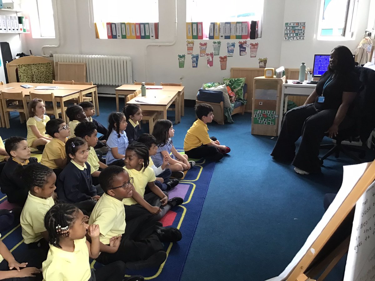 Thank you to the Young Hackney Centre for teaching #year1 how look after our mental health #morningside #mentalhealthweek