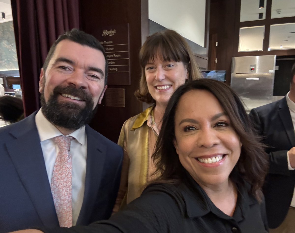 HeydiFoster's tweet photo. Gr8 2 be at @Rethink_Ireland's event with @FBNIreland &amp; @thecurrency celebrating the positive impact awardees, including @An_Cosan, have had on over 1m people since 2016, &amp; imagining a new future for Ireland
#LeaveNoOneBehind #OneGenerationSolution
@DeirdreMortell @BankofAmerica https://t.co/fdJJMKcP6K