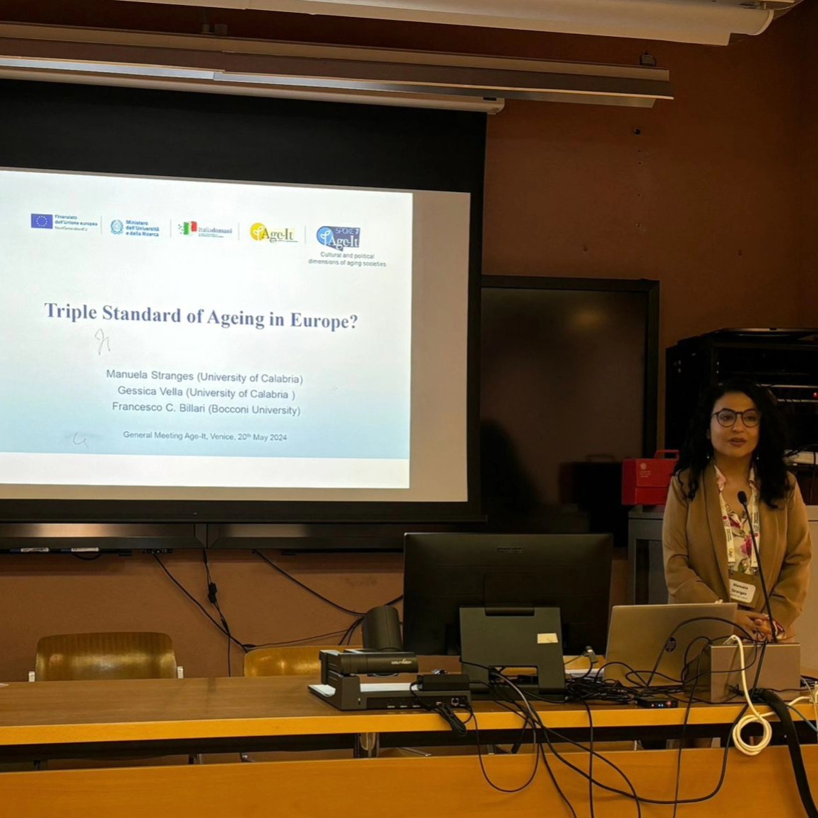 ManuelaStranges's tweet photo. I just returned from three days in the beautiful Venice for the Age-It General Meeting. I presented a work on "Triple standards of aging in Europe" (with G. Vella and F.C. Billari), in which we explore the link between gender and education on ageism and double standard.
#ageit https://t.co/zR7mjkF8N9