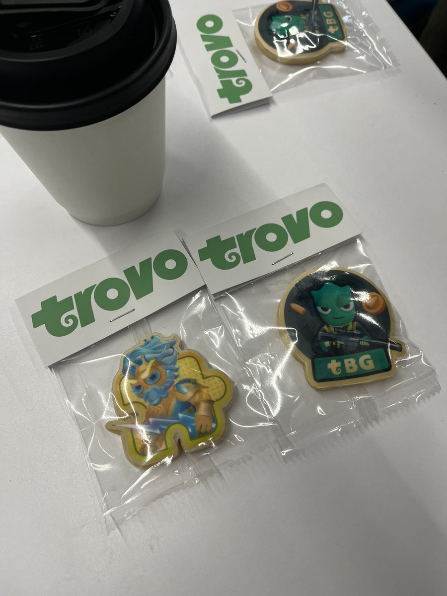 Diegoseesthat's tweet image. Trovo cake never fail to impress. And the cookies.

#trovolive #4thAnniversary