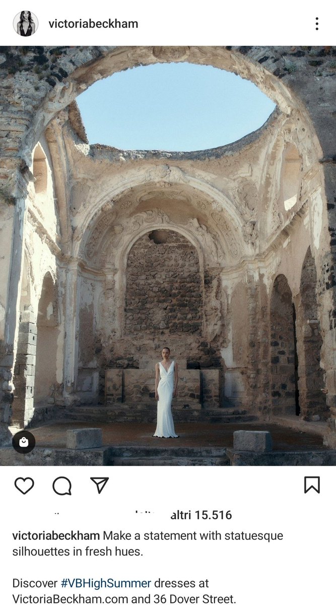 ildisparilive's tweet photo. Victoria Beckham sceglie Ischia per il promo della sua linea moda estiva VB High Summer 

https://t.co/K5AFaN6dav

#ischia #summer #beckham https://t.co/0xsV1aclVP