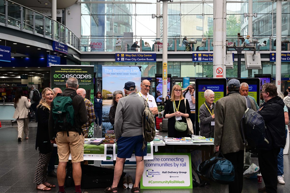 Not sure how to get involved with #CommunityRailWeek?

Simply sharing our messages with your friends and followers helps spread the word about the benefits #CommunityRail can bring to our climate and communities 💚

#CommunityRail is so much #MoreThanARailway 👥 <a href="/RailDeliveryGrp/">Rail Delivery Group</a>