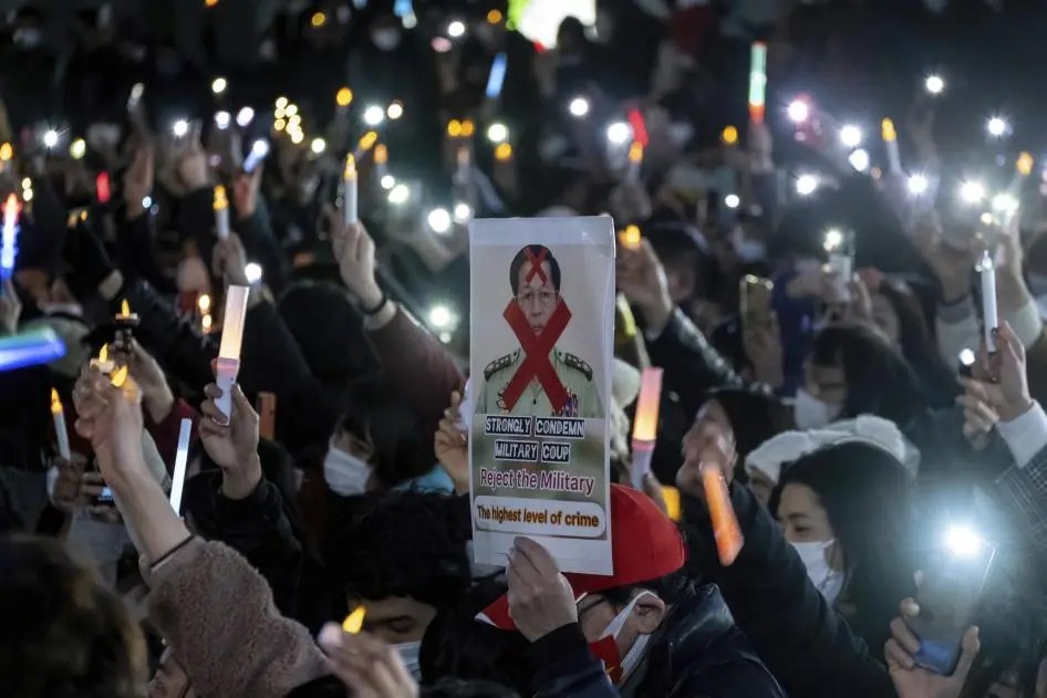 စစ်တပ်ပိုင်လုပ်ငန်းများအား ငွေပေးချေမှု ရပ်ဆိုင်းရန် ဂျပန်အစိုးရကို HRW တိုက်တွန်း

ပုံစာ - ဂျပန်နိုင်ငံ၊ တိုကျိုမြို့ရှိ ကုလသမဂ္ဂတက္ကသိုလ်တွင် ၂၀၂၁ ဖေဖော် ဝါရီ ၁၁ ရက် စစ်တပ်အာဏာသိမ်းမှုအပေါ် ဆန့်ကျင်ဆန္ဒပြနေစဉ်/ SOPA
#WhatsHappeningInMyanmar
#RejectMilitaryCoup