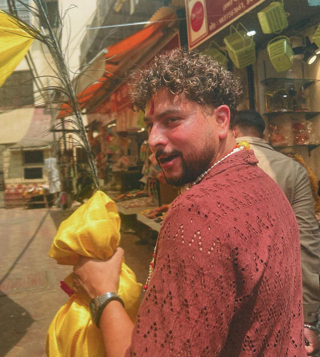 Kuldeep Yadav visited the Banke Bihari Temple at Vrindavan. 🙏❤️