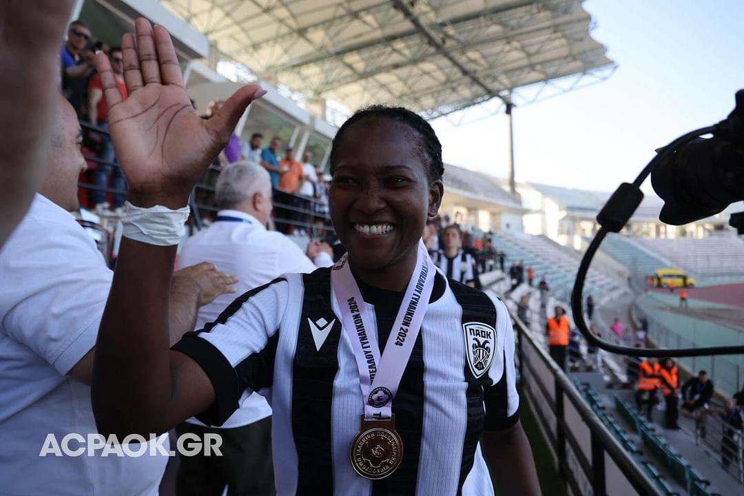 akida_14's tweet photo. Mshaamka ama niwaamshe
#Akida_14
#ACPAOK
#GreekwomenCup https://t.co/bBd3cLsJyX