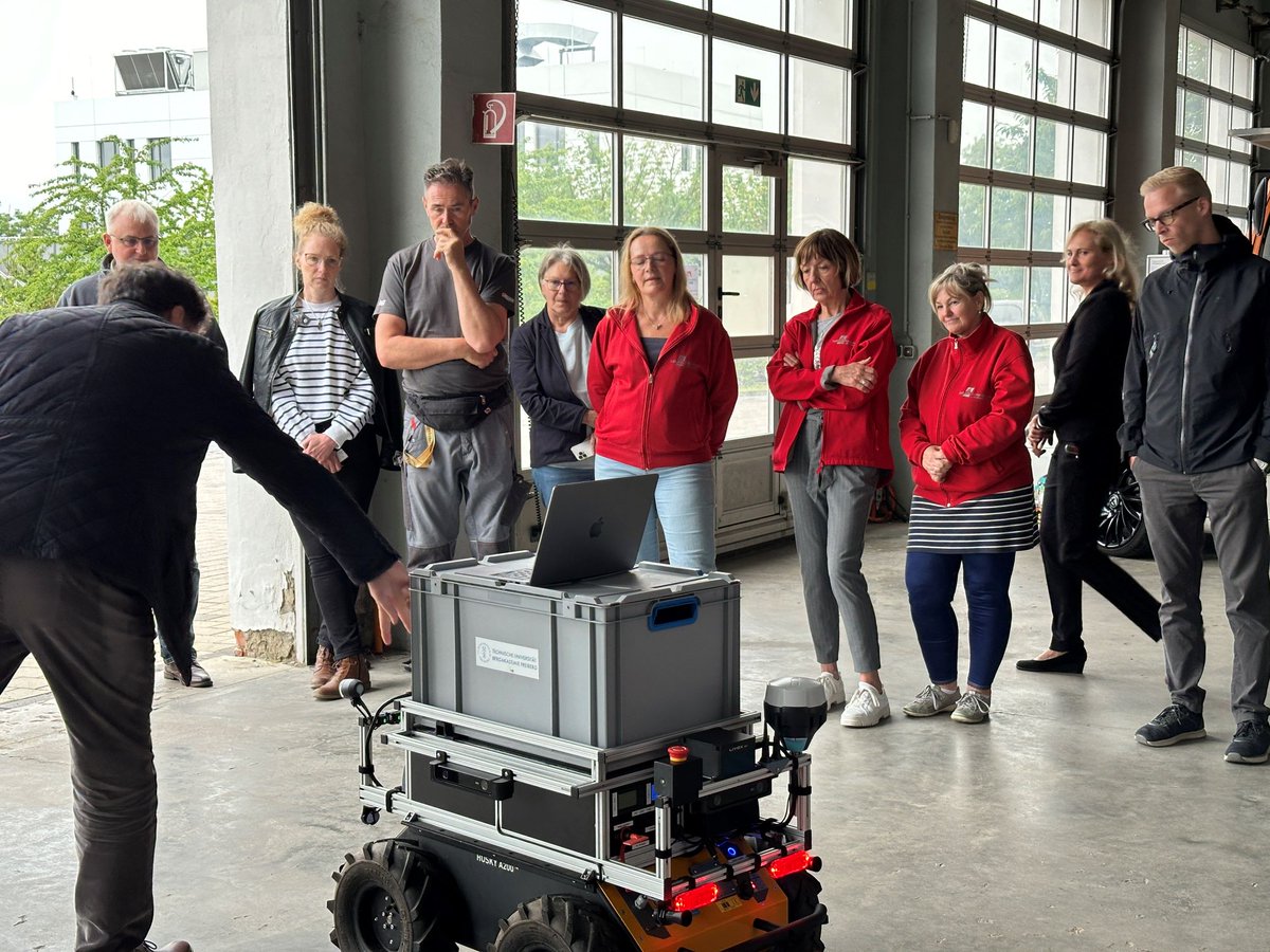 Ready for Smart City Robots tweet media