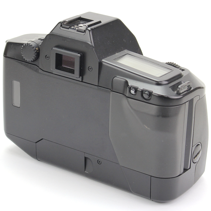 champcamera's tweet photo. \中古入荷ピックアップ/
#キヤノン EOS RT
レリーズした瞬間も像が消失しない #ペリクルミラー を搭載したキヤノンの #フィルム一眼レフカメラ です。
税込売価7,000円 by #たまプラーザ 店(通販と問い合わせ→0459026971)
#EOSRT #フィルムカメラ #フィルム一眼レフ #たまプラ #田園都市線 https://t.co/t2NJLOlKUz