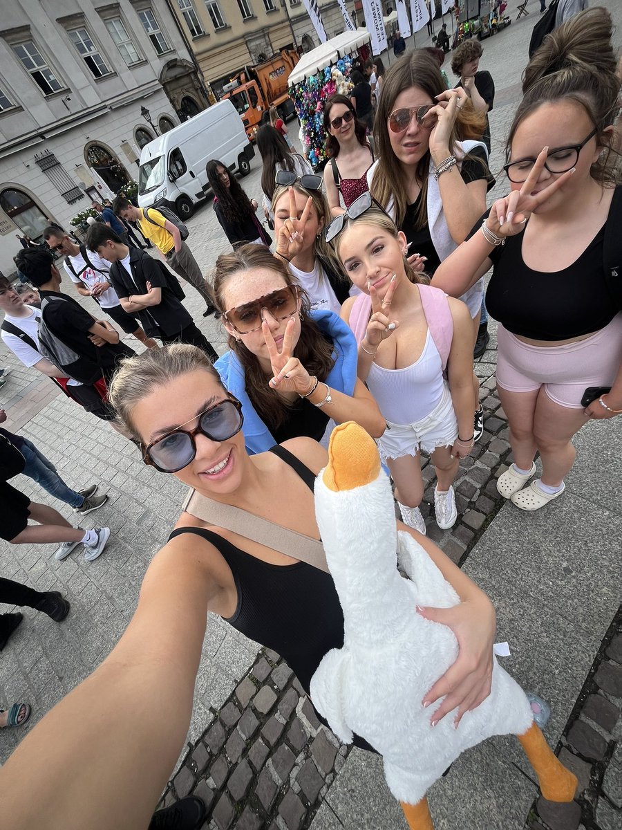 Miss Dougan tweet media