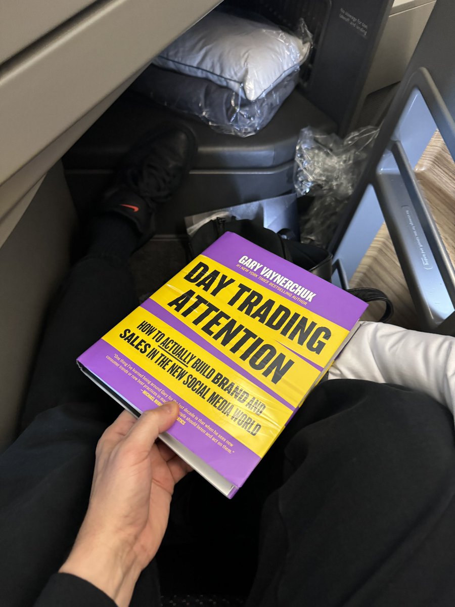 Gary Vaynerchuk tweet media