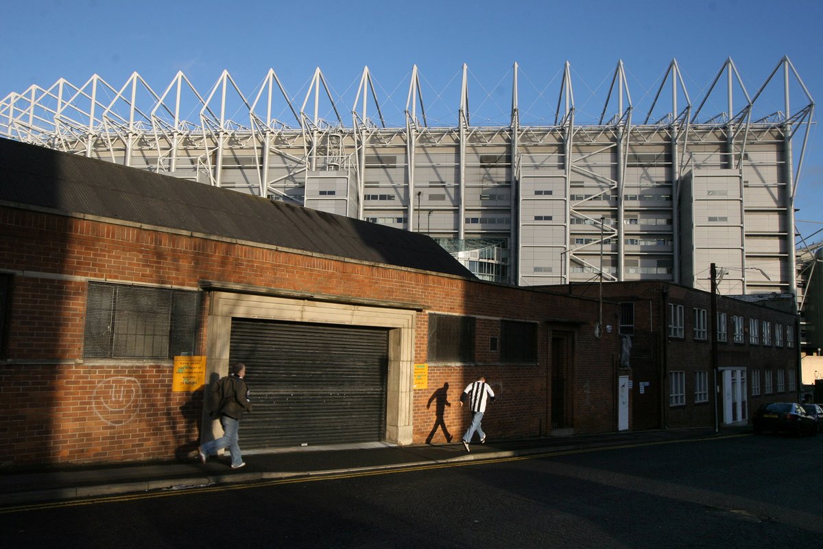 germanocean's tweet photo. TONIGHT IN BIRKENHEAD

Join me at the Williamson for an evening of conversation about #football and #photography and help celebrate the launch of #AtTheMatch, the new photobook from @WSC_photos featuring my images from the last 20 years.

Tickets here: https://t.co/7zNmDHAIYO https://t.co/wdrZN5dljN