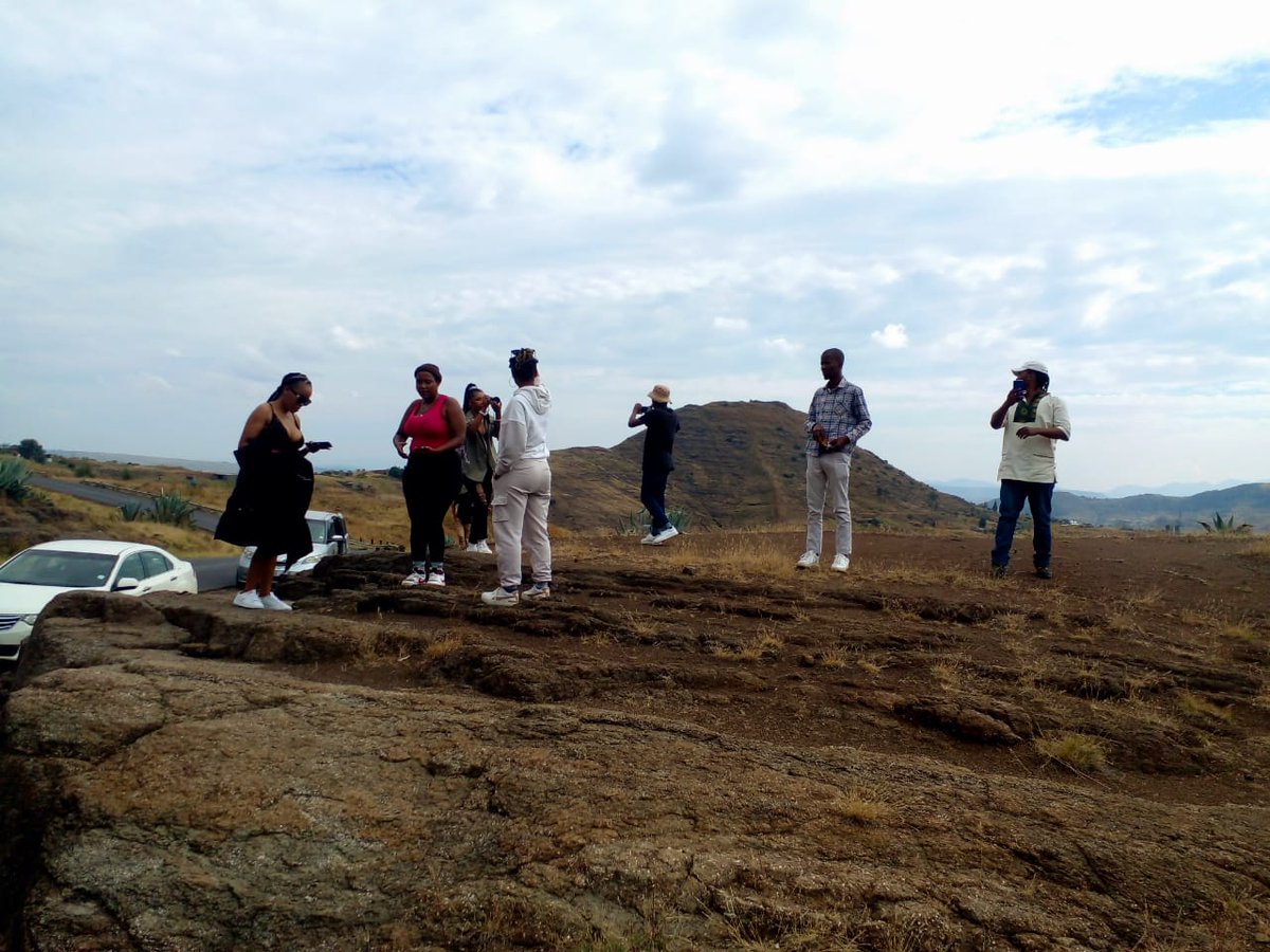 SkyAlpha_HD's tweet photo. Throwback Thursday to an amazing team-building trip with #Baheberu ba Sky Alpha HD in the scenic Botha-Bothe! Exploring new heights and making unforgettable memories.
#TBT #TeamBuilding #BothaBothe #SkyAlphaHD https://t.co/59CF2CVPHf
