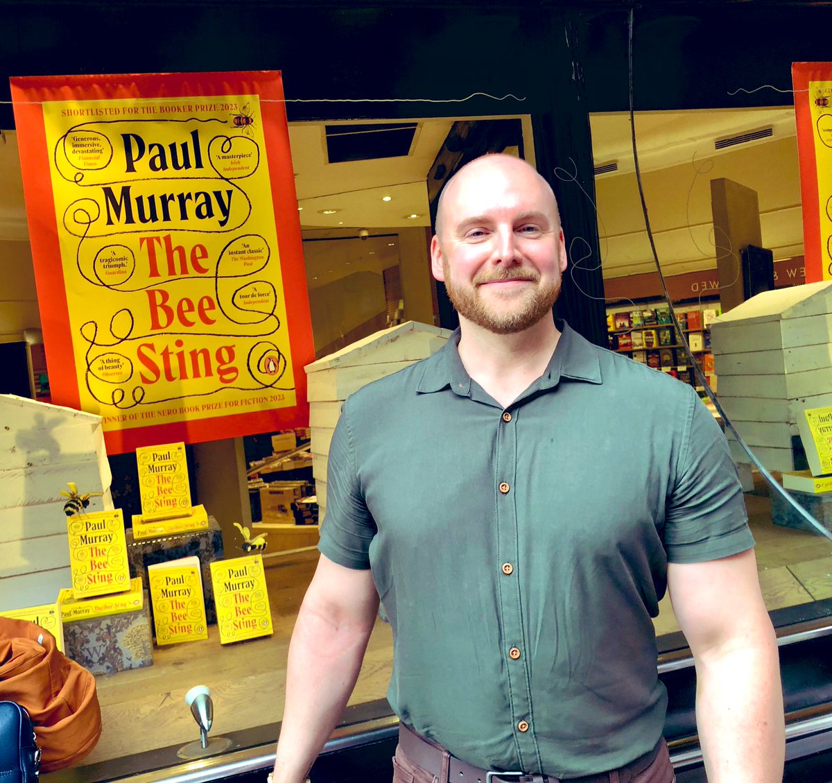 Matt_Casbourne's tweet photo. “Are you the author???” No, I just like bees and books. But now I think I should pretend to be Paul Murray when visiting bookshops because I like the attention. Taken at @WaterstonesPicc while on a @Duckbooks signing tour for @PaulMMCooper’s epic history book #FallOfCivilizations https://t.co/CKJ10HL5pG
