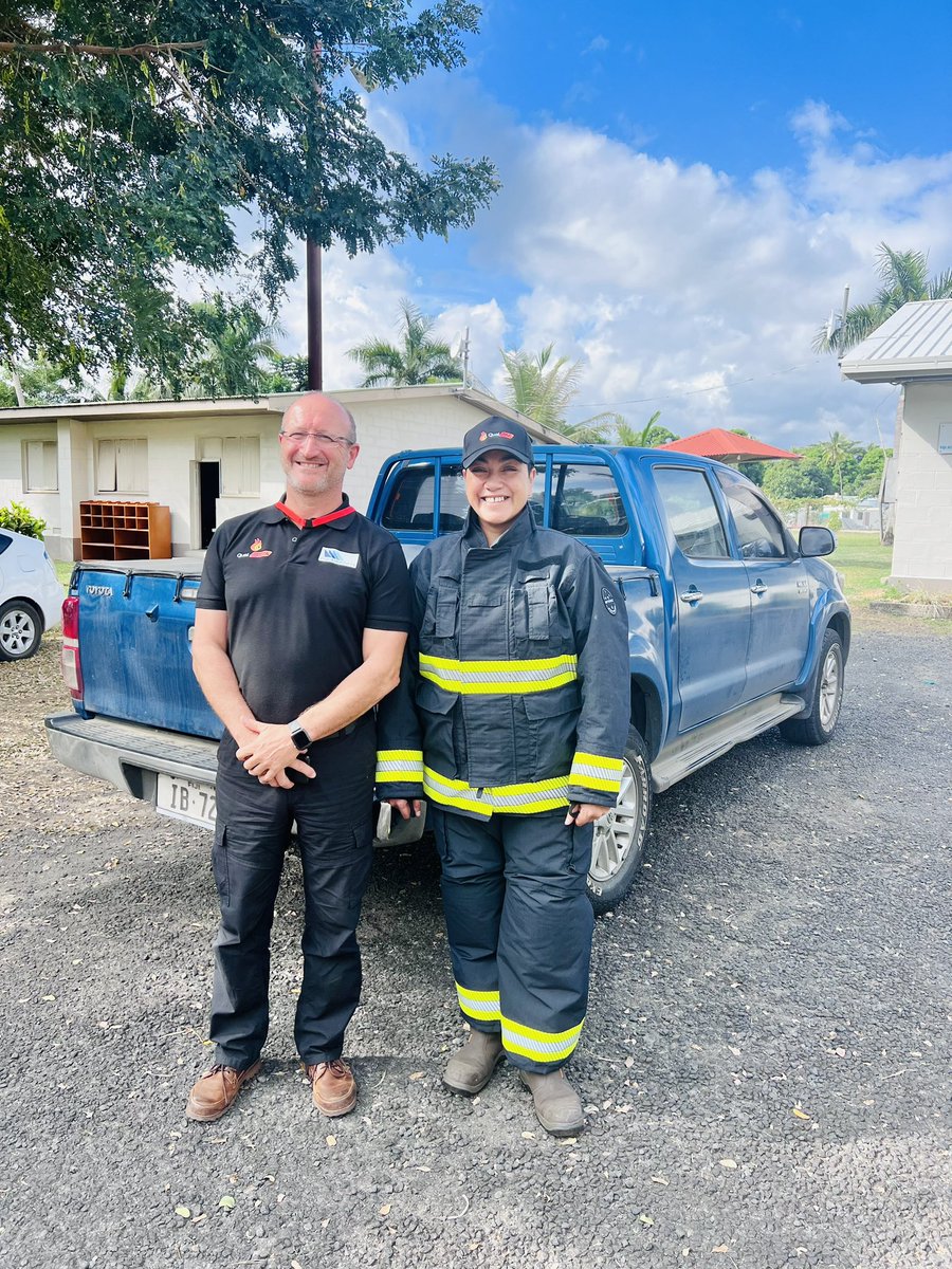 mvilsoni_fj's tweet photo. Trying out the latest NZ made #StyxMill fire fighter suit - appreciate what our firefighters do in their space with all the fire proof gear & equipment they carry/use to save lives & infrastructure! Here with the supportive CEO of Qual-eFire @QualPAC_ARFF #TimDean 🙌 🚒✈️ https://t.co/4CkZzJIexG