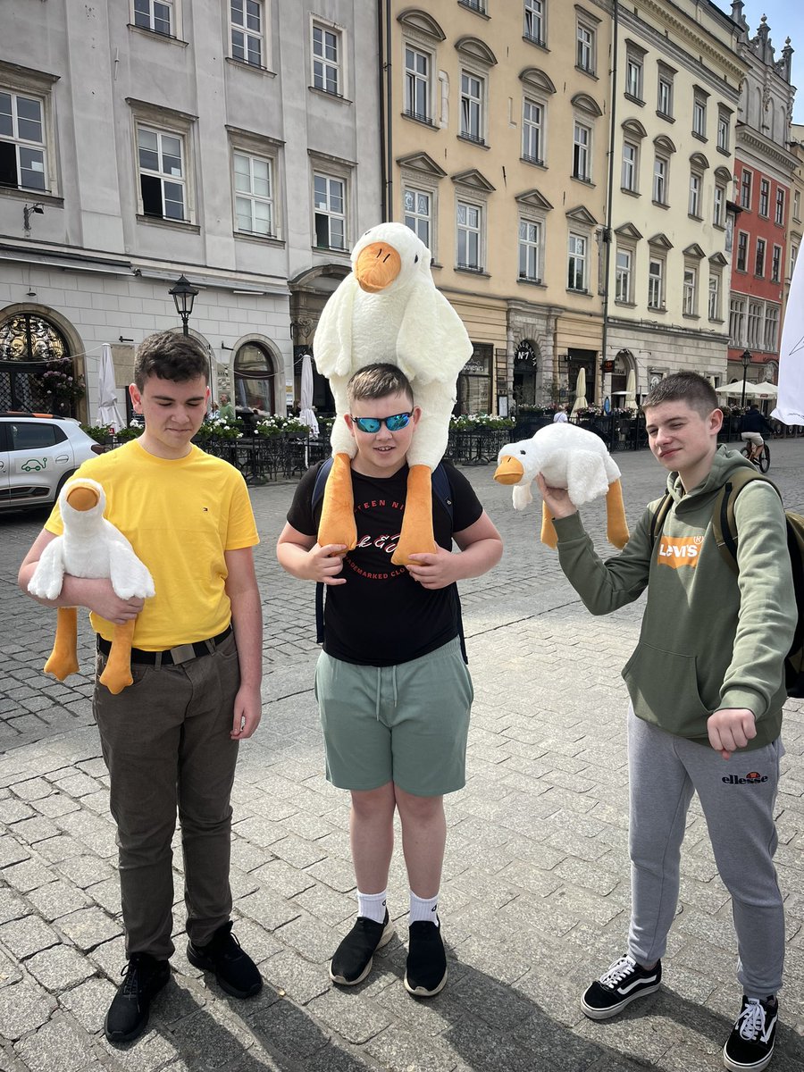 Miss Dougan tweet media