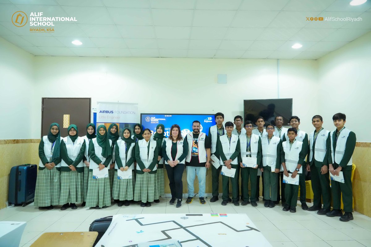 AlifSchoolRiyad's tweet image. Robotic Workshop at Alif International School! We partnered with the Airbus Foundation and the Little Engineer to host an exciting Robotic Workshop at Alif International School, Riyadh! 🤖📷
#RoboticWorkshop #AlifInternationalSchool #LittleEngineer #AirbusFoundation #STEM