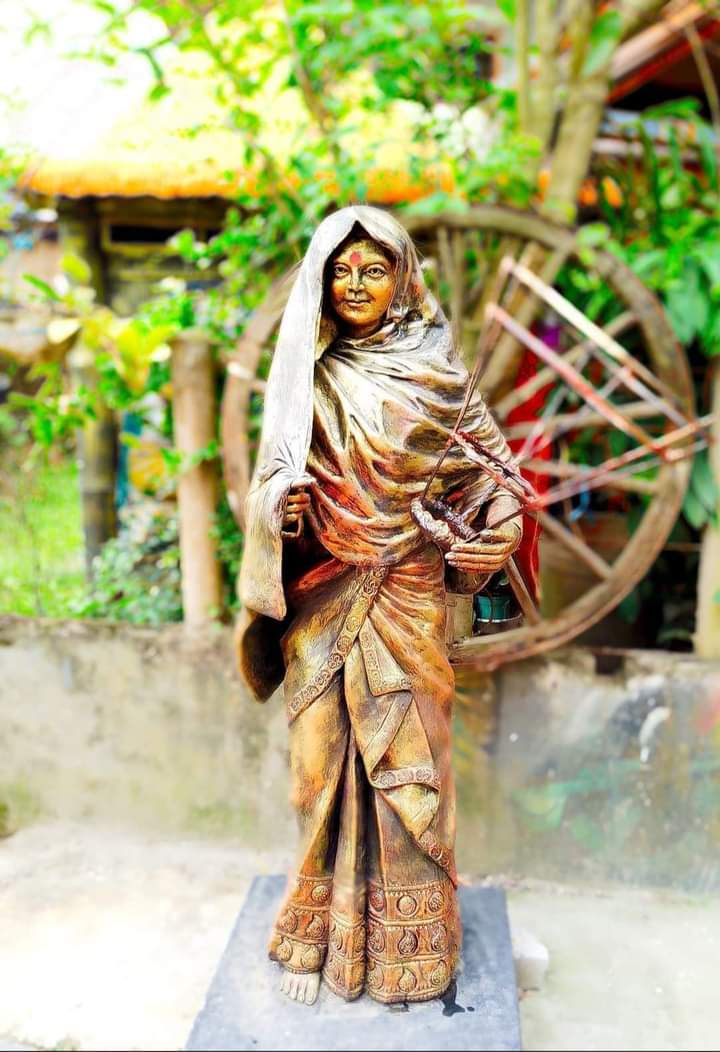 BhriguKumarDa15's tweet photo. #মহাপুৰুষ_শংকৰদেৱৰ দ্বাৰা স্বীকৃত গুণসম্পন্ন
কৈৱৰ্ত কুলনন্দিনী সতী ৰাধিকা আইগৰাকীক আজি পবিত্ৰ #সতী #ৰাধিকা #স্মৃতি #দিৱসত 
শ্ৰদ্ধাৰে সুৱঁৰিছো॥ https://t.co/mmjoYioHNF