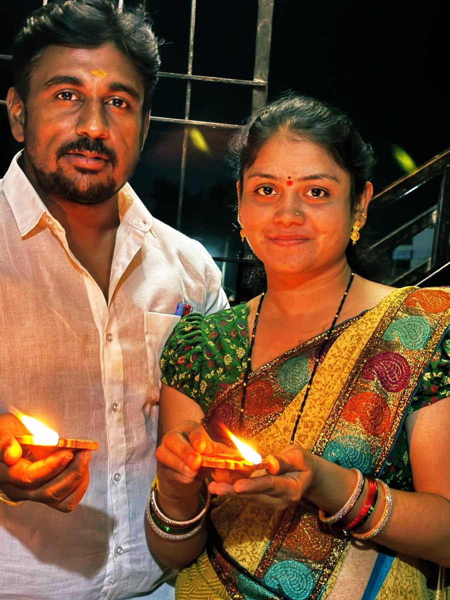 ParashuramGadd2's tweet photo. ಪ್ರೀತಿಯ ಮಡದಿ ಪುಷ್ಪಾಳಿಗೆ ಹುಟ್ಟು ಹಬ್ಬದ ಶುಭಾಶಯಗಳು. https://t.co/tLwRzZ5xWg