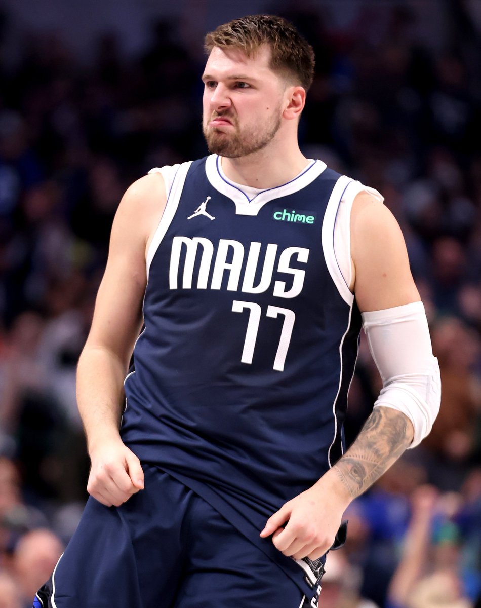 El último cuarto de Luka Doncic en Minnesota:

15 puntos
5-8 TC
2-3 3P
3 rebotes
2 robos
1 tapa

LENGUAJE CORPORAL DE CONVENCIMIENTO.