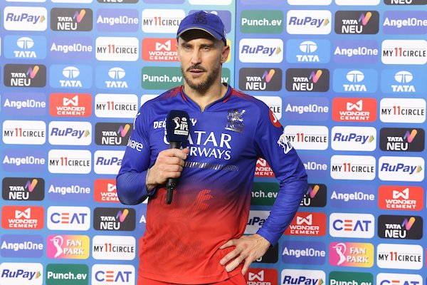 cricbuzz's tweet photo. Will we see Faf du Plessis play for RCB again? 👀 https://t.co/pdVfbBtPMv