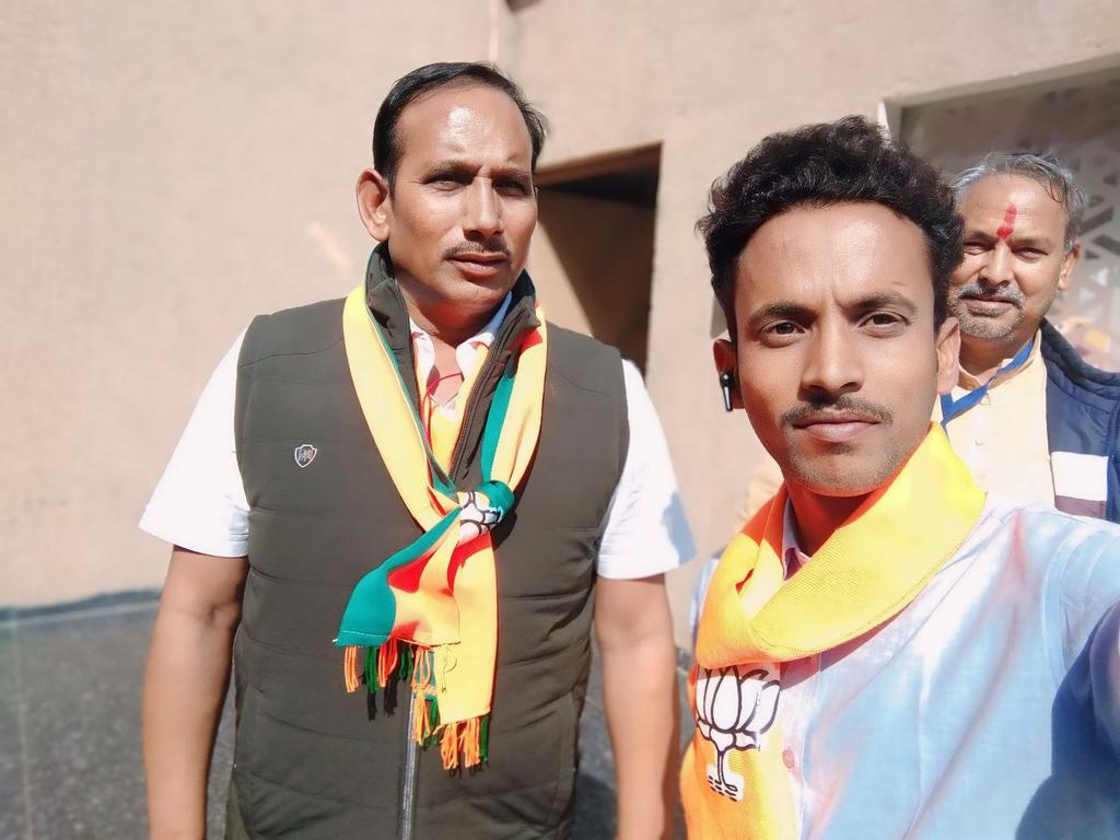 msvarg3's tweet photo. प्राथमिक शिक्षक भर्ती 2020 में  बिना किसी कारण बताए (नोटिस जारी) ओबीसी के अभ्यर्थियों के नियुक्ति रुके हुए है  उनको जारी किया जाए।और च्वाइस फीलिंग (वेटिंग)में भाग ले चुके सभी कैटेगरी के अभ्यर्थियों को नियुक्ति दी जाए।
#MPTET_VARG3_Increase_Post 
@CMMadhyaPradesh @DrMohanYadav51 https://t.co/guFLAJ8AE8