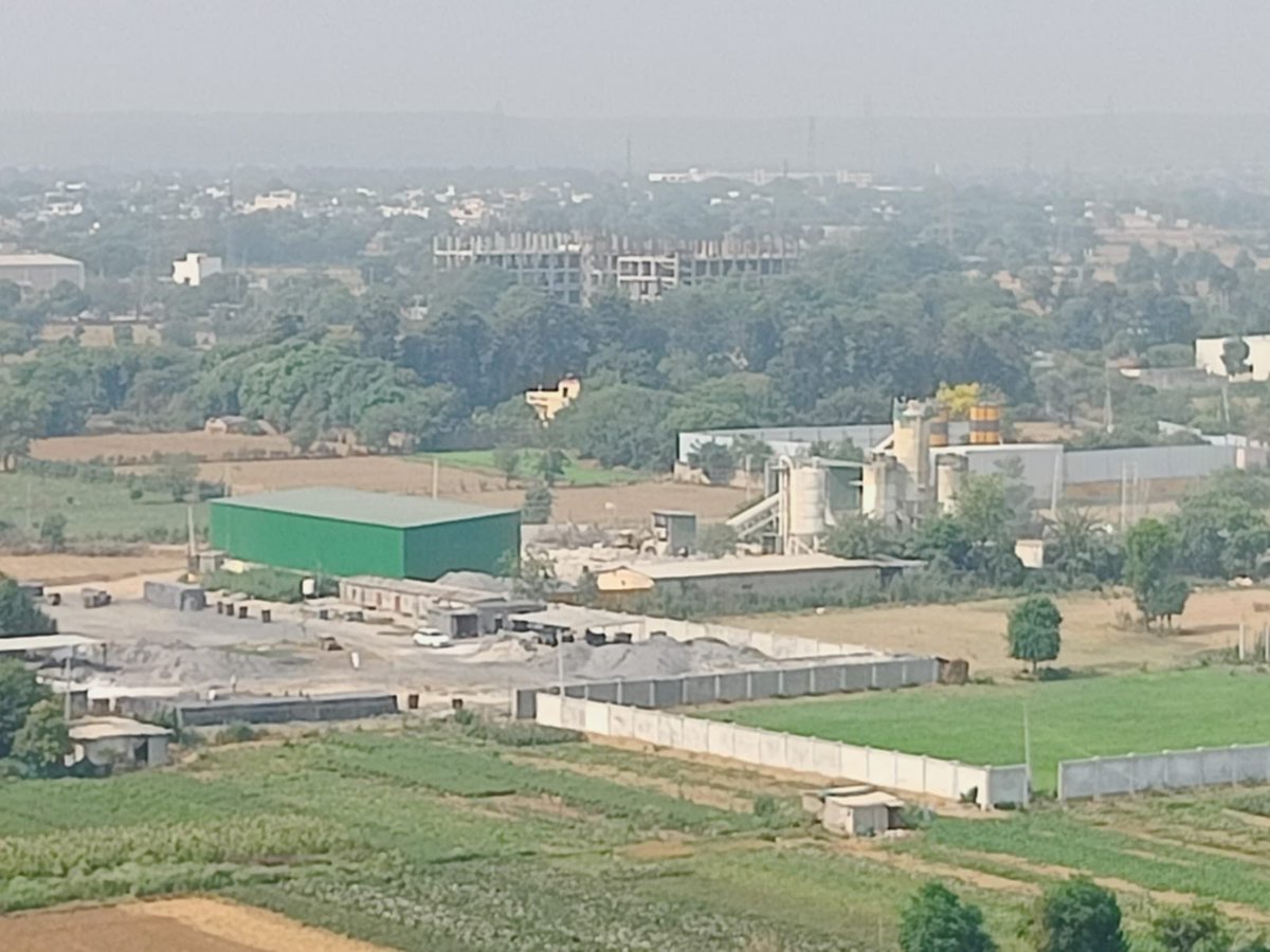 itsankur3's tweet photo. @CPCB_OFFICIAL Sir these are pictures of multiple Cement plant operational in and nearby area of Sec68 residential society. The ash has been left in open impacting the health of residents in nearby society. @Rao_InderjitS https://t.co/PIj3fOoHJR