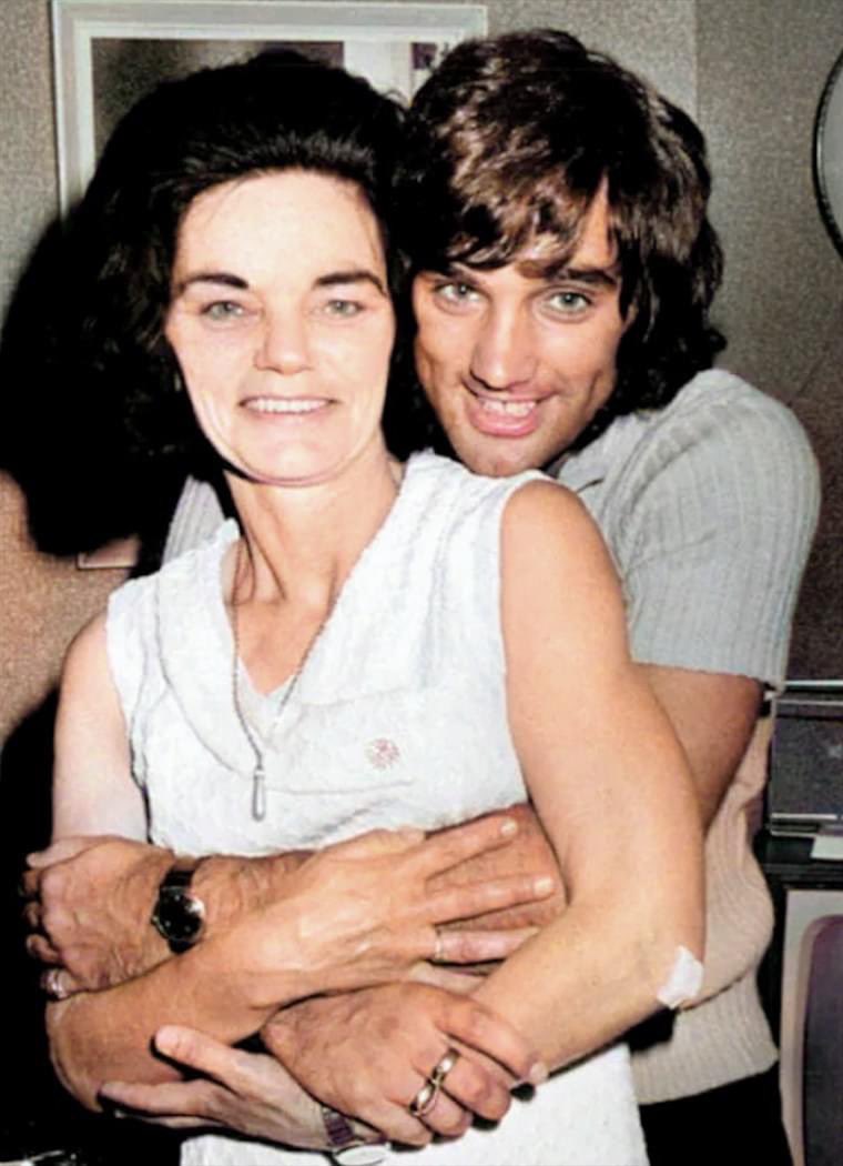 Football Legend George Best born on this day. (22nd May 1946 – 25th November 2005). George with his mum Anne, Belfast. 1970. (Getty)