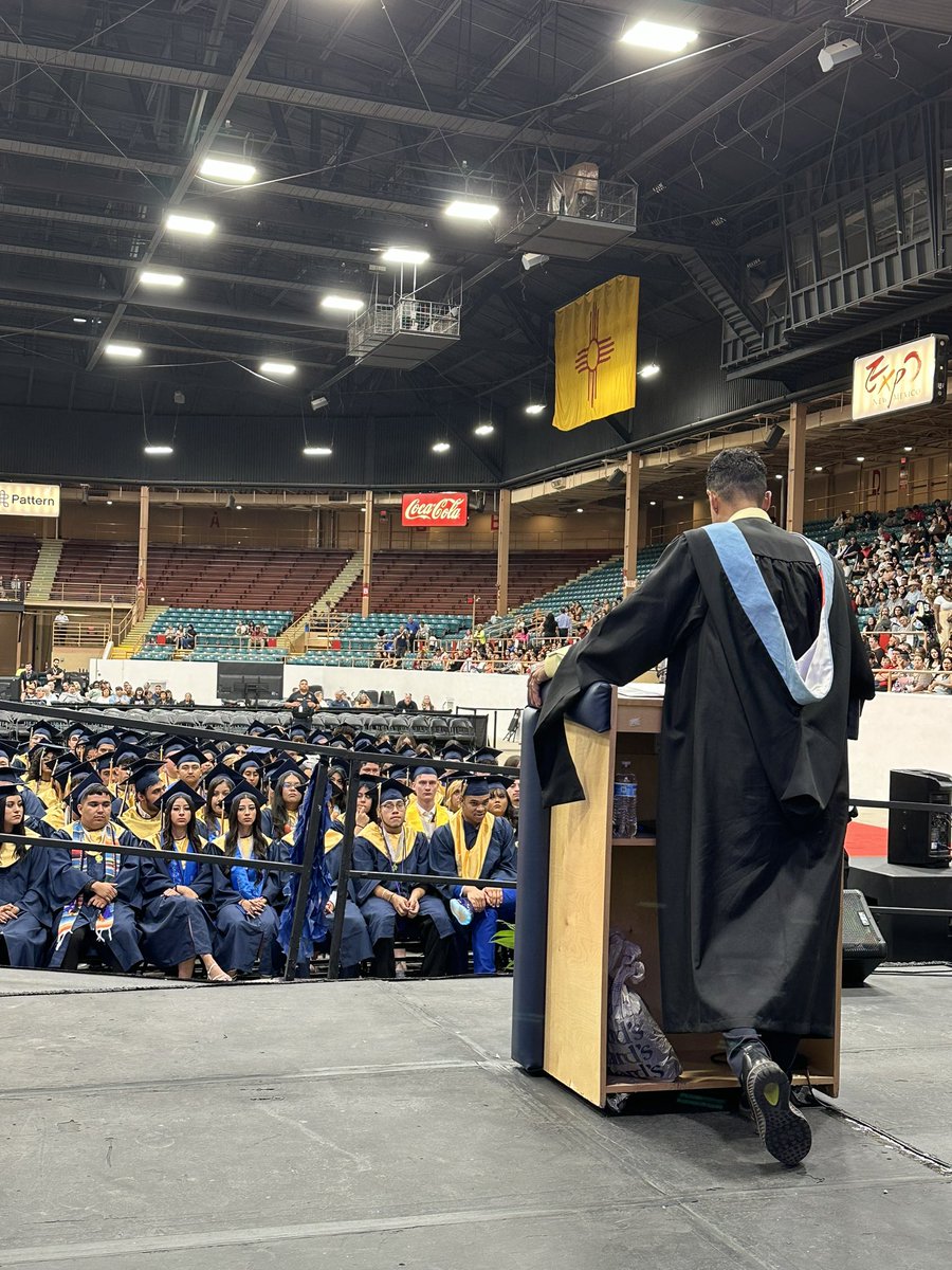 HeatherForNM's tweet photo. It was a ceremony of heartfelt speeches, enthusiastic cheers, sincere gratitude, and deep pride. 🎓
Congratulations to the Highland High School Class of 2024! 🎉 https://t.co/msf58MNopA