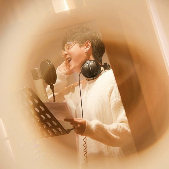 BehindTheTOYS's tweet image. RePosted @ig• @binn_sight 🙏

รอติดตาม อีก 1 ผลงาน
“You are The Magic” - The Toys ✨💫🪄
ขอบคุณทีมงานทุกท่านที่เลือกพี่ทอยไปร่วมงานนะคะ 

ปล.single นี้ใช้ภายในองค์กรและงานeventของบริษัทเท่านั้น ถ้าอยากฟังพวกเราอาจต้องเกาะติด #Buzzolute ไว้แล้วละค่ะ 🥹 

#YouAreTheMagic #Thetoys