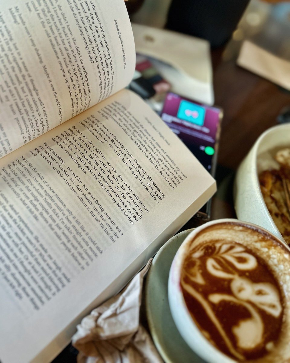 justcastellon's tweet image. I feel like Sara, our protagonist in the novel #GnightSaraNightHeck, with a book, a Spotify reading playlist, pens, notes, and #brinner—a term coined by Heck that means breakfast food for dinner.