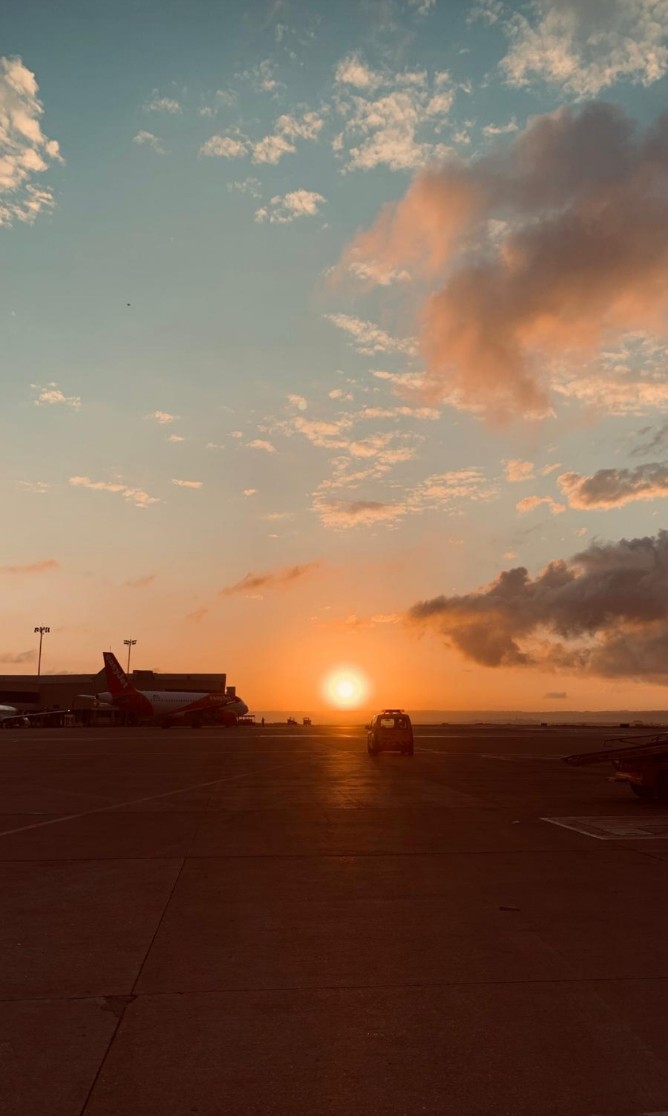 Buenos días para tod@s☕😘