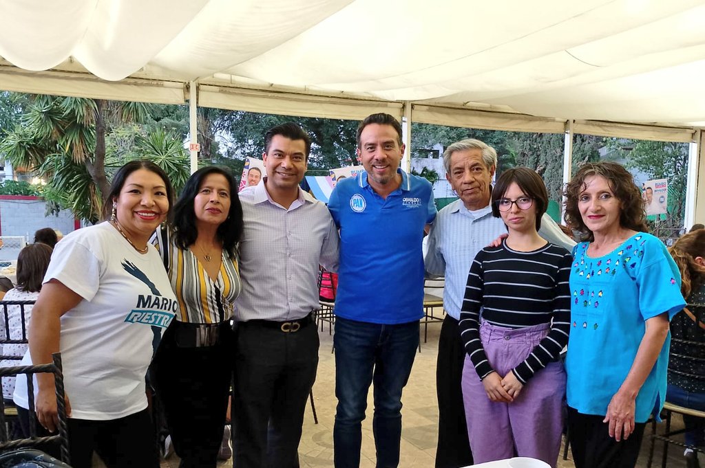 Guilebaldo_AC's tweet photo. El distrito 17 local volverá a estar dignamente representado en el Congreso del Estado de Puebla, estamos convencidos que @oswaldojimenezl será nuestro diputado local!!!
#VamosAGanar
#ContigoVieneLoMejor
#LaloGobernador
#MarioPresidente
#FuertesYUnidos
#VotaPRI https://t.co/i8EKkGzfgM