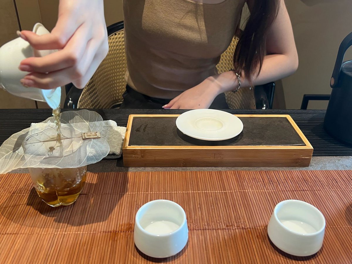 Ladyengineer7's tweet photo. 😒Throw away all your work and worries.
Drink tea with good friends, chat about work, eat, drink and have fun🥰 https://t.co/CIKHQBkO9Y