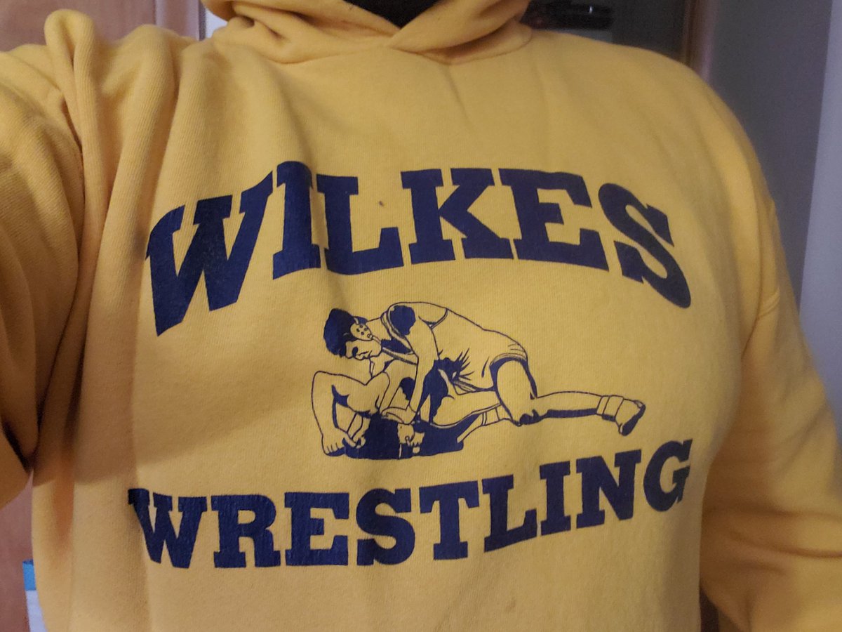 Closing out day 22 of #WrestlingShirtADayinMay

@FHSU_wwrestling  and
@WilkesU_Wrestle