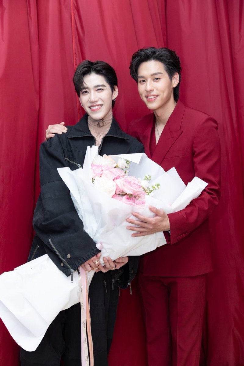 Veronica 🌵 tweet media