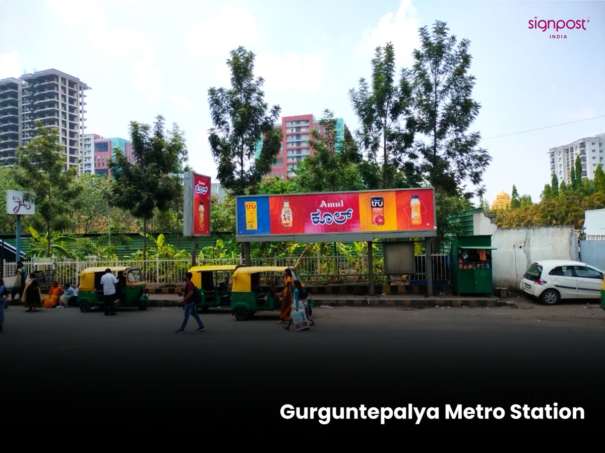 SignpostIndiaHQ's tweet photo. Amul standing out on our media assets with their transcendent approach to steal a little portion of your heart.
(2/2)
#amul #india #dairy #milk #advertising #ooh #brand #media #bangalore #signpostindia #SIGNSOFTomorrow https://t.co/cNjb443AiA