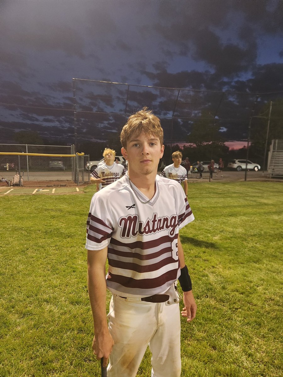 ShenMustangBaseball tweet media