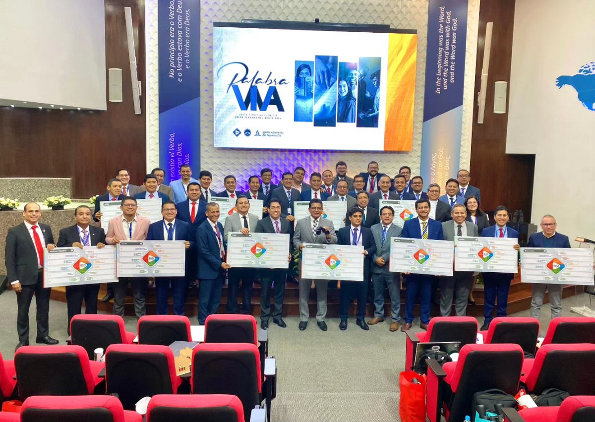 PrMontalvan's tweet photo. Vivimos momentos de inspiración,evaluación,desafíos y renovación con la Palabra Viva,la visión RID y la misión.
Queremos pasar del 1.3% al 2% de adventistas en nuestra población territorial. Creemos que "Cuando lideramos con el ejemplo, la misión avanza con un fervor intenso" https://t.co/0k4PsVqhU5