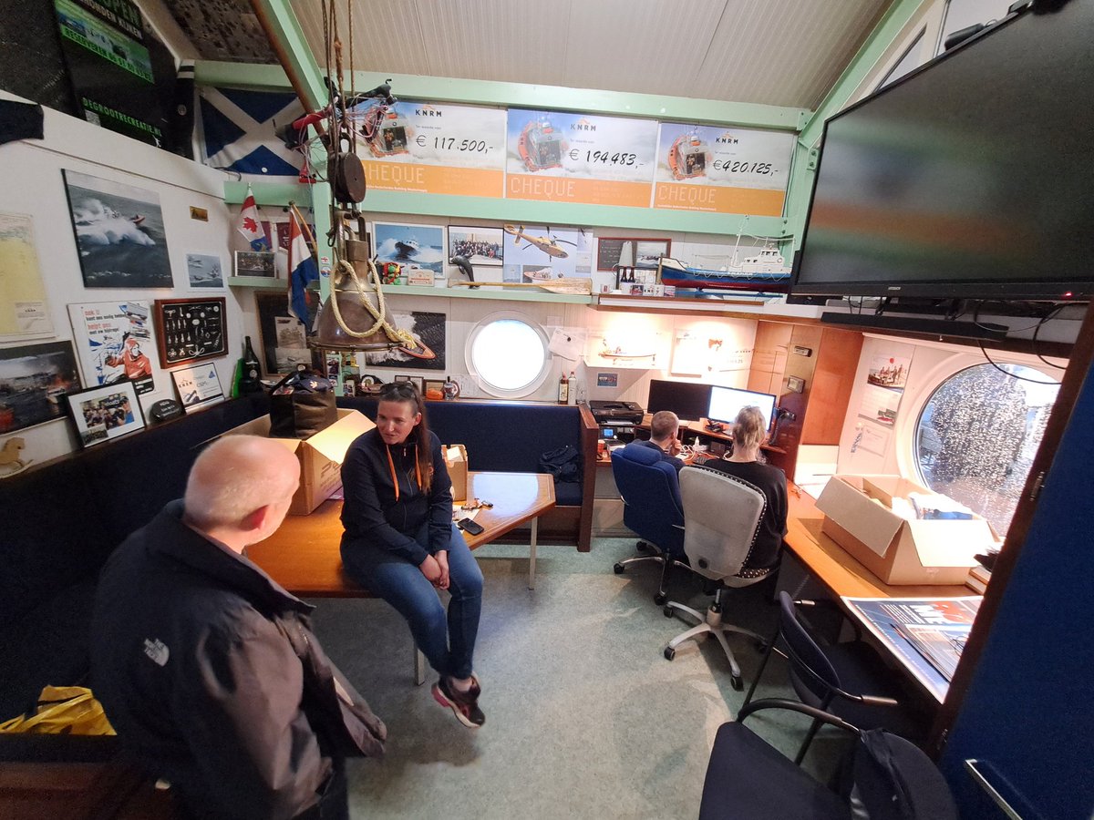 jan balk tweet media