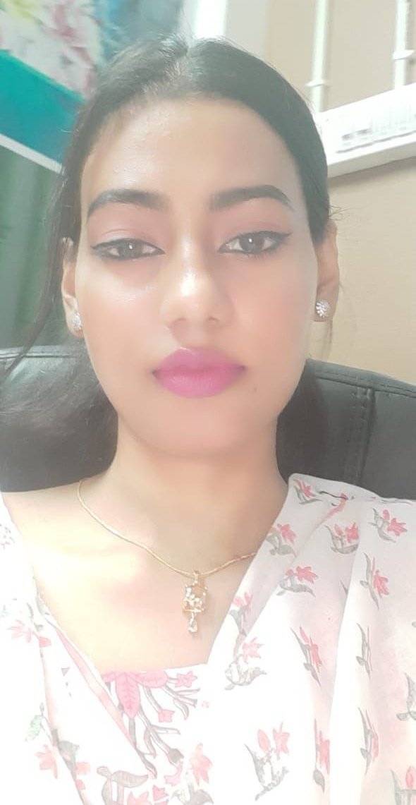 queenAyesha_786's tweet photo. Can't decide which filter to use... #SelfieStruggle #ButFirstLetMeTakeASelfie 📸
#GodMorning #RCBvsKK https://t.co/ebbfF1NTcr