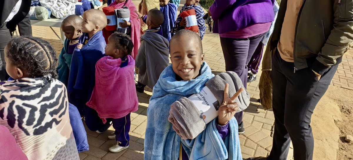 JacaBreakfast's tweet photo. What an amazing morning kicking off this year’s #WarmFees tour with @MartinBester and the Round Table and assisting the children and staff of the New Jerusalem Children’s Home.
Read more here: https://t.co/gnoXrTbcAY
#GoodMorningAngels #BreakfastWithMartinBester https://t.co/KFAW5y7B3e