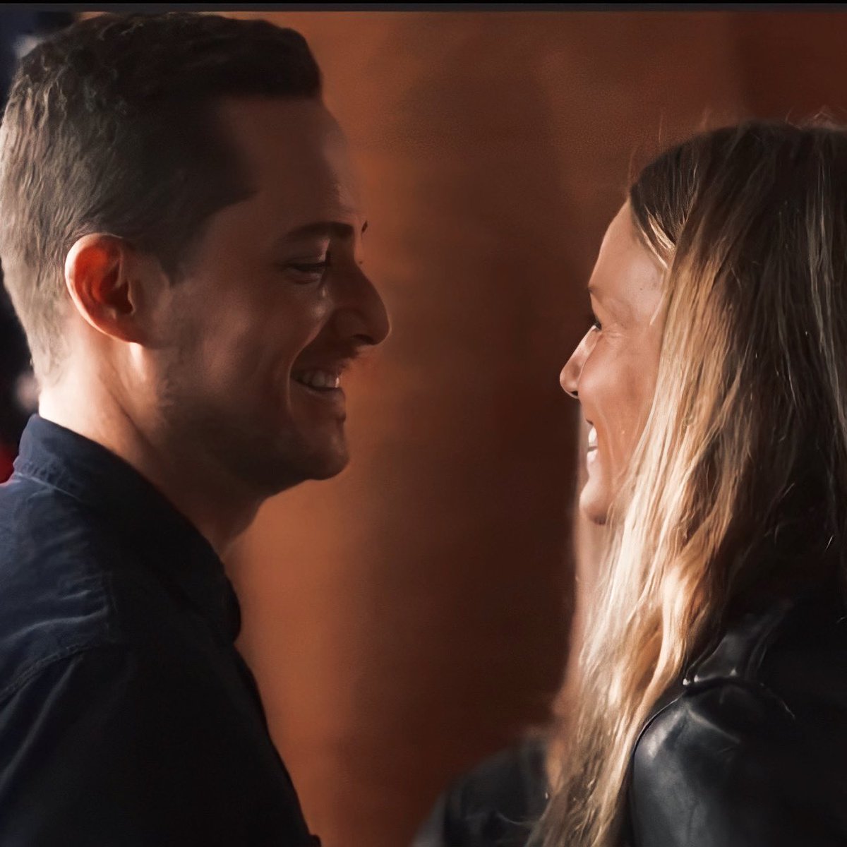 Lady_Temis's tweet photo. Chicago PD terminó con lo mejor que podía pasar #UpsteadWedding!
#JayAndHailey eran, son y siempre serán una pareja feliz y casada viviendo una gran vida juntos!
#JayHalstead &amp; #HaileyUptonHalstead son y siempre serán lo mejor de PD!
#UpsteadForever!
#JayAndHaileyAlways! https://t.co/bbSHRvBmmm